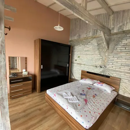Guest house Maxim *